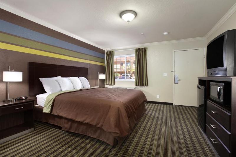 Express Inn & Suites Ontario Airport Exteriér fotografie