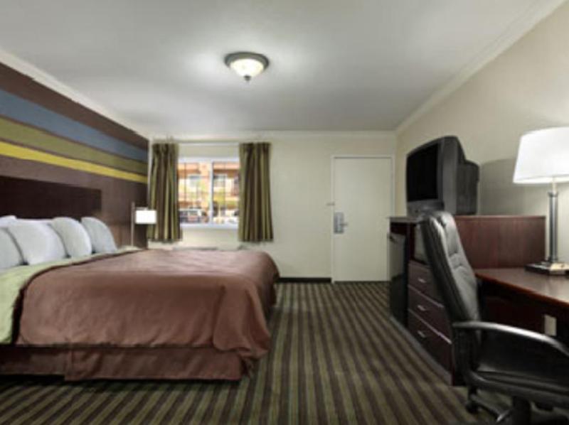 Express Inn & Suites Ontario Airport Exteriér fotografie